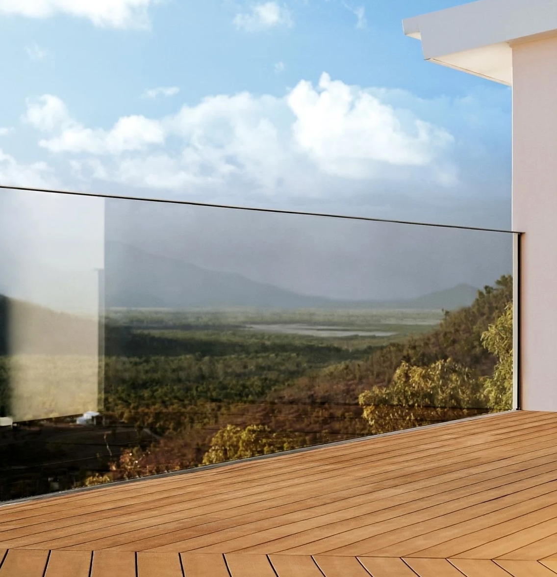 Ekodeck Classic 137 x 23mm Highland Oak Composite Decking – 5.4m Length