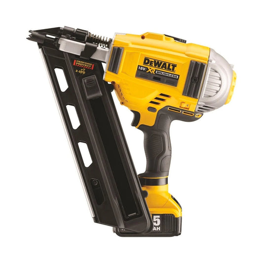DeWALT 18V XR Nailer Kit