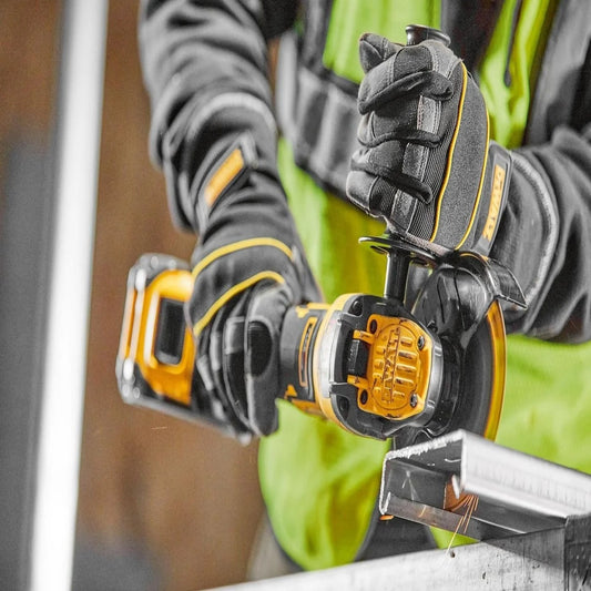 The DeWALT 18V XR FlexVolt Advantage Variable Speed Grinder DCG416VSN-XJ (Skin Only)